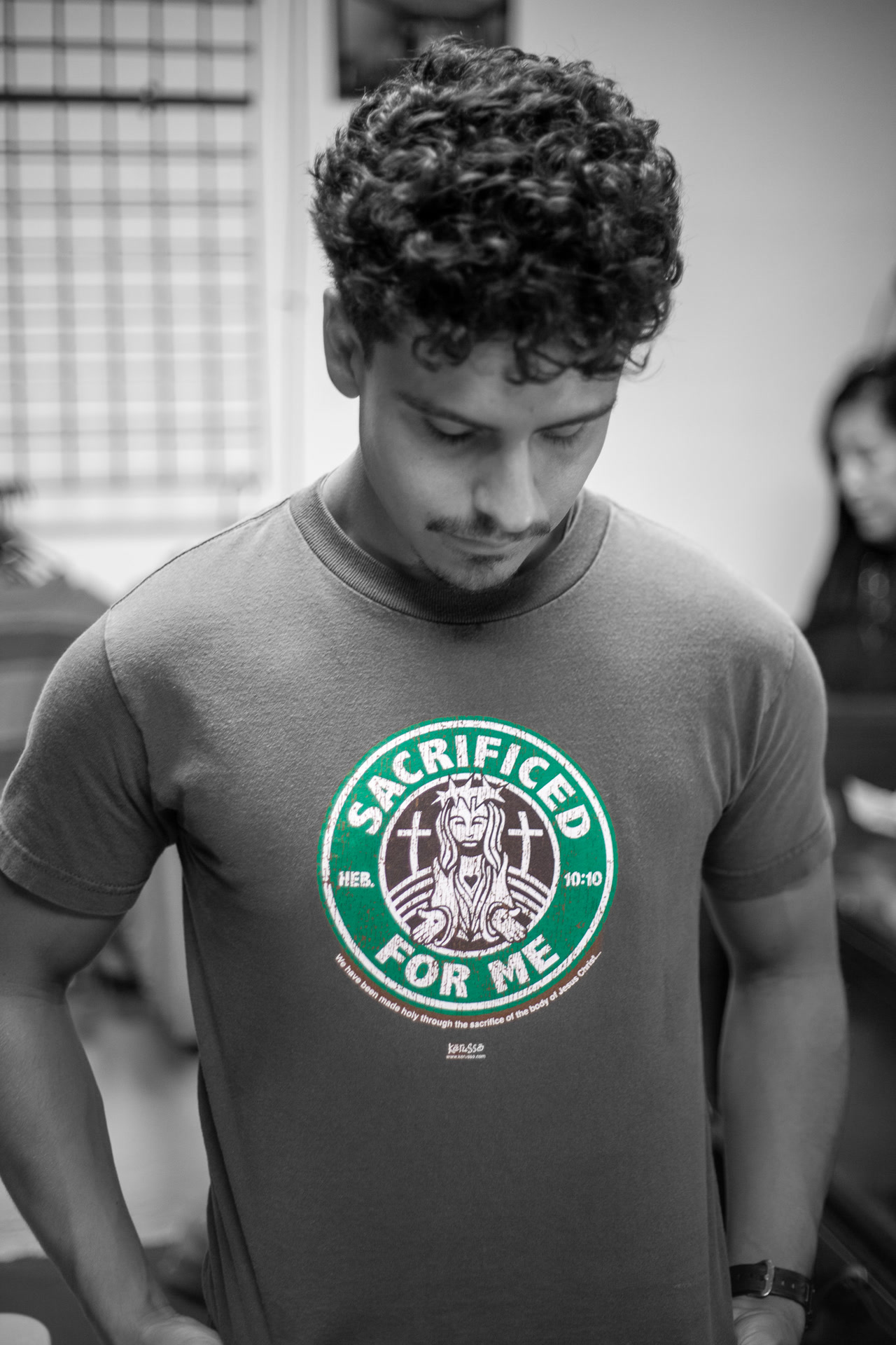 Vintage 'Sacrificed For Me' graphic tee at Nine99